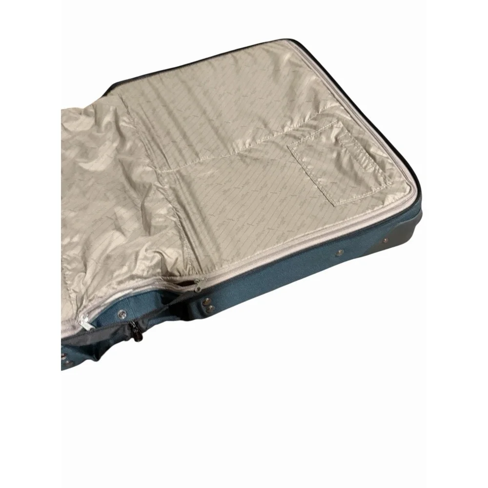 Atlantic Army Green Nylon Rolling Garment Suitcase Luggage Size 24
